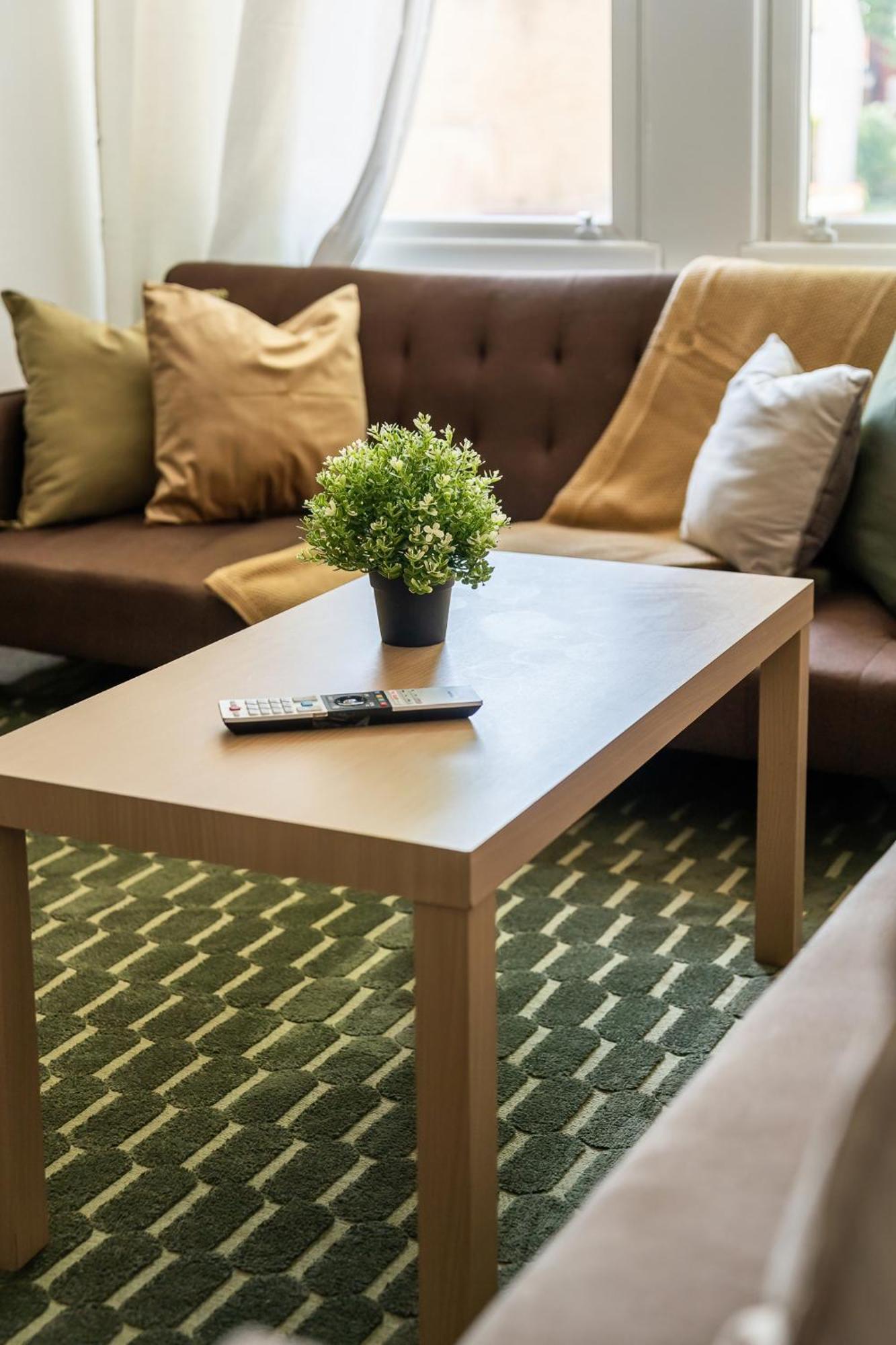 Gorgeous 2Bed Apartment In Fulham, Londra Esterno foto