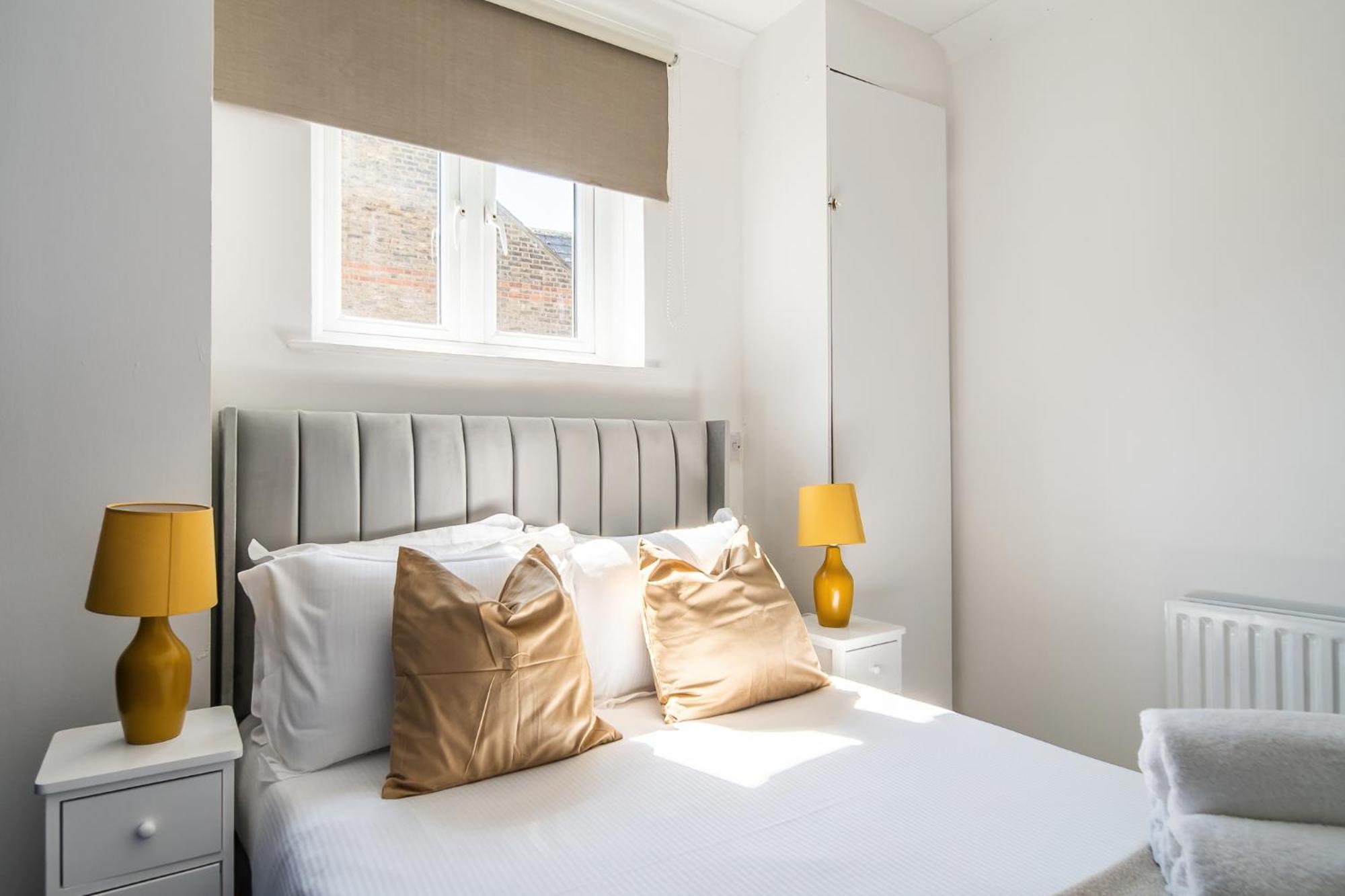 Gorgeous 2Bed Apartment In Fulham, Londra Esterno foto