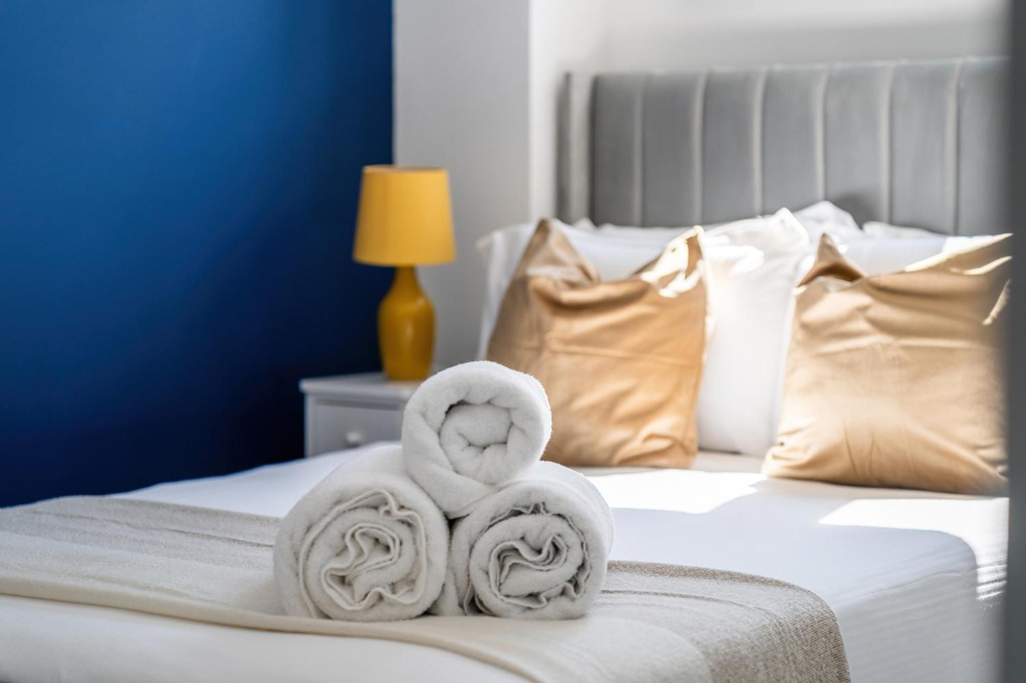 Gorgeous 2Bed Apartment In Fulham, Londra Esterno foto